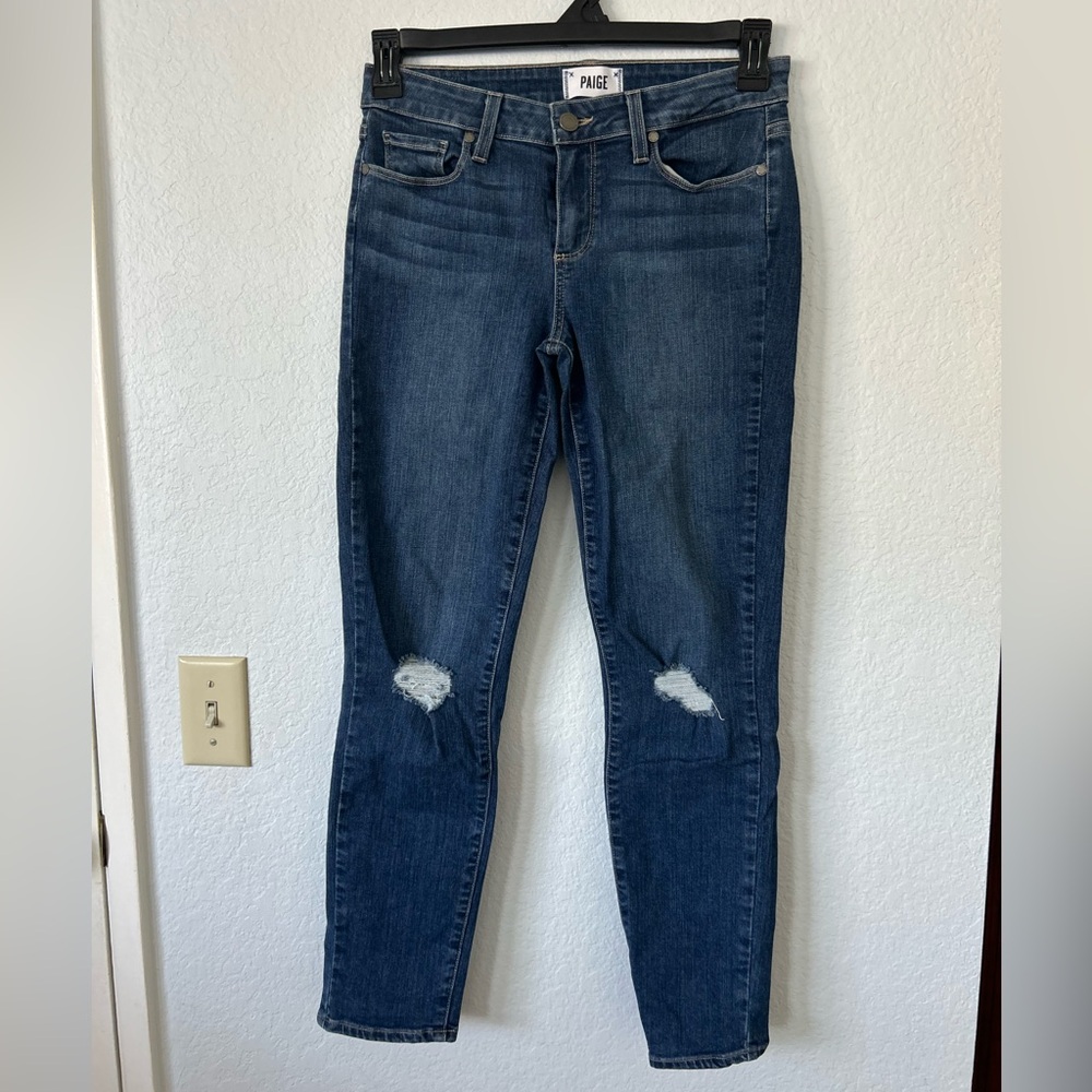 Paige kylie crop Blue Distressed Jeans, Size 26
